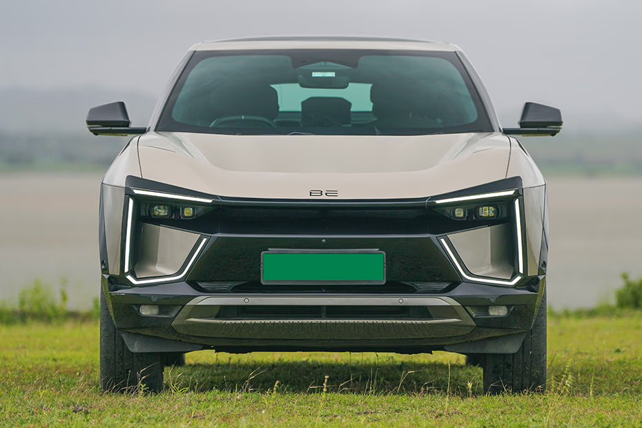 Top 10 Best Electric Cars in India 2025: Prices, Range & Reviews 2 The Mahindra BE 6: Bold design and impressive range for Indian families.